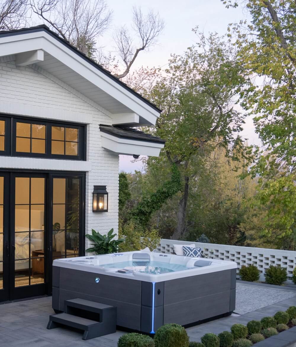 2col Highlife Aria.jpg